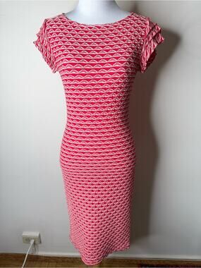 Searle Y2K Red and White Pucker Fabric Bodycon Cap Sleeve Dress